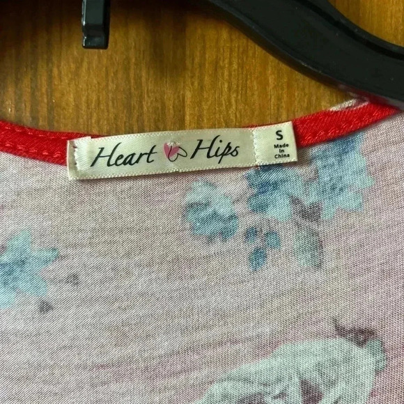 Heart & Hips Woman’s Floral Top With Ties And Cut Out - Picture 2 of 5